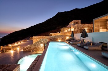 Voya Sifnos Mindful Stay,,4 star