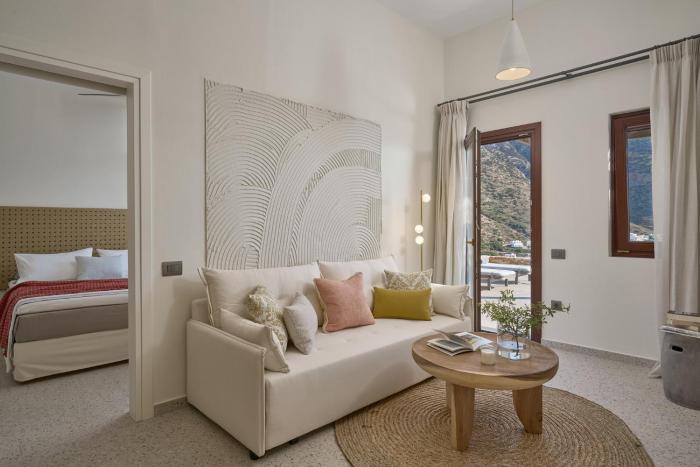 voya sifnos mindful stay