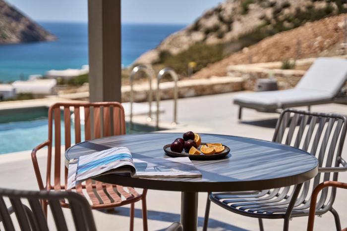 voya sifnos mindful stay