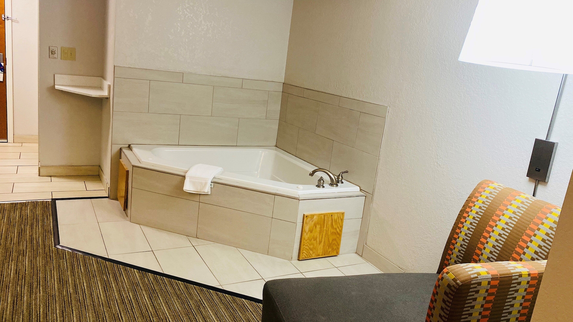 holiday inn express hotel and suites hillview by ihg