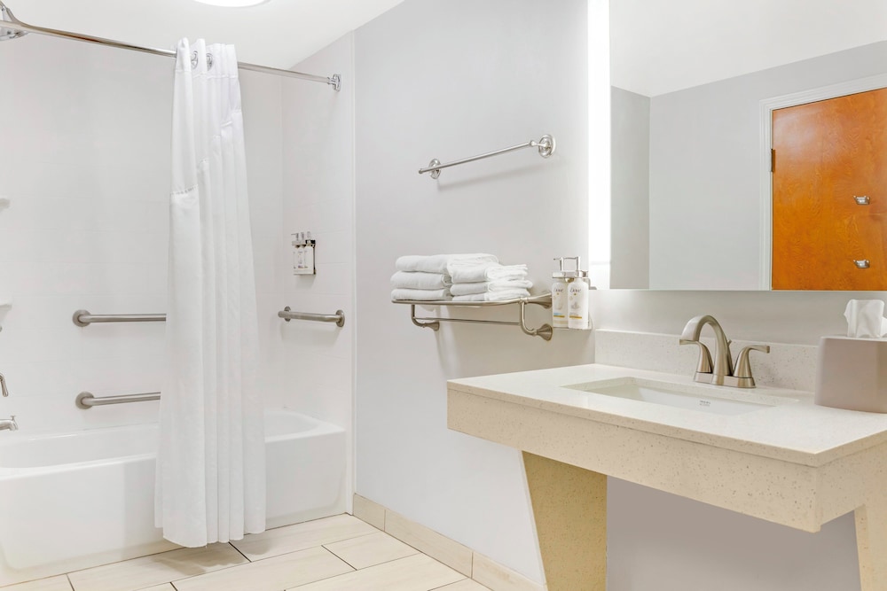 holiday inn express hotel and suites hillview by ihg