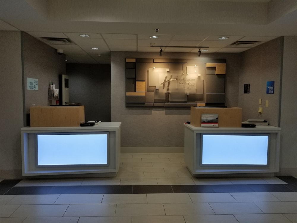holiday inn express hotel and suites hillview by ihg