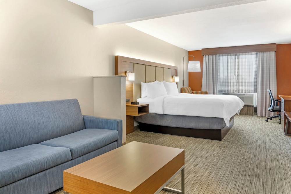 holiday inn express hotel and suites hillview by ihg