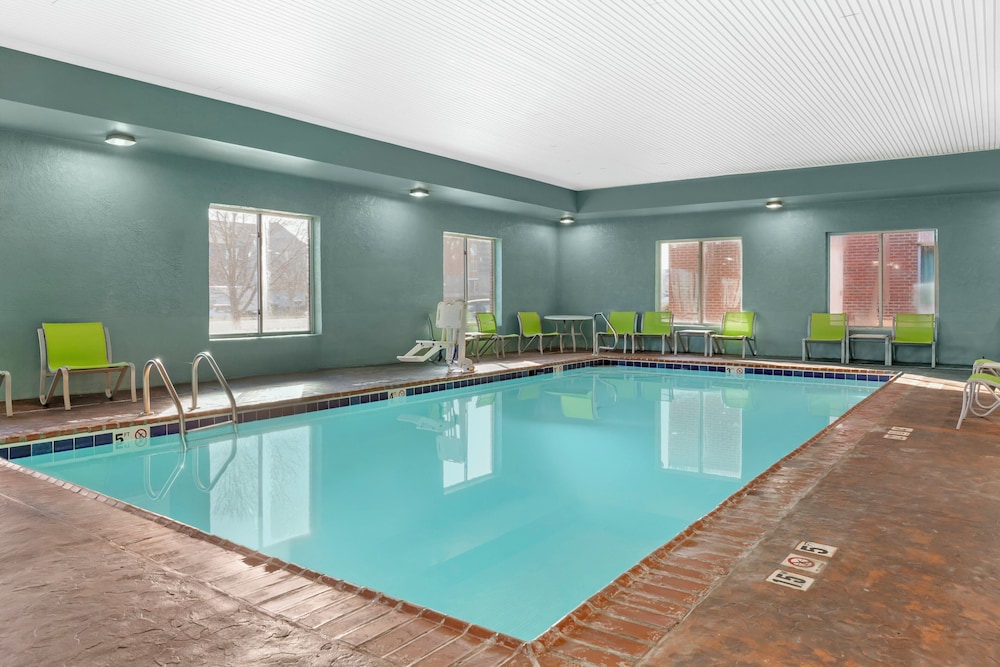 holiday inn express hotel and suites hillview by ihg