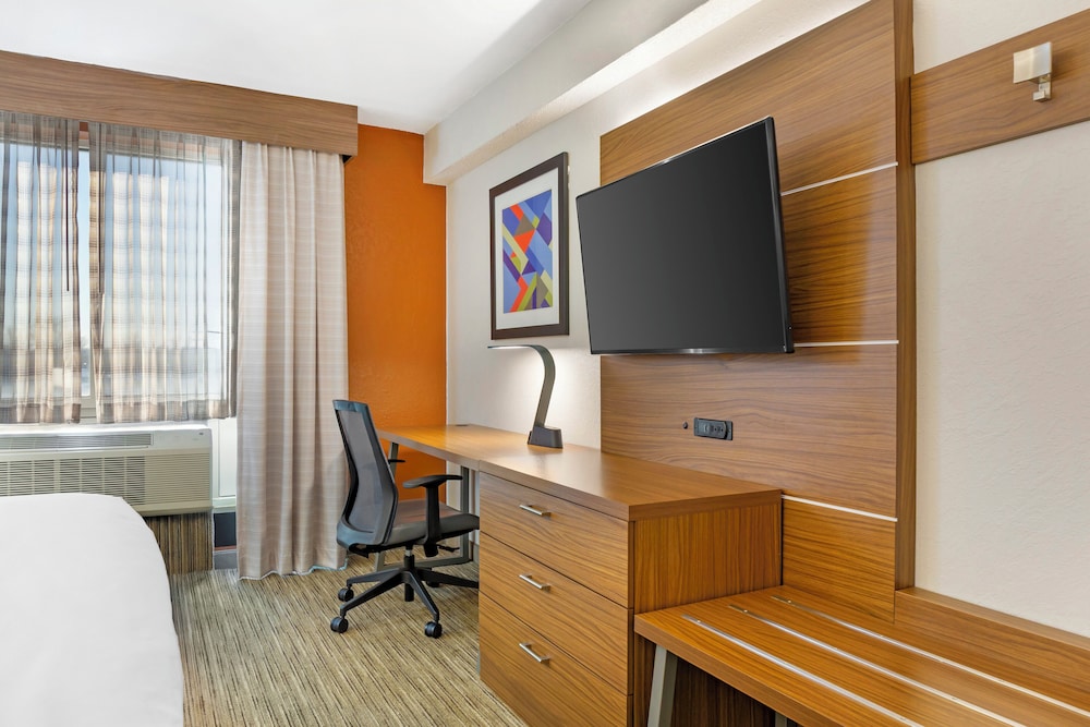 holiday inn express hotel and suites hillview by ihg