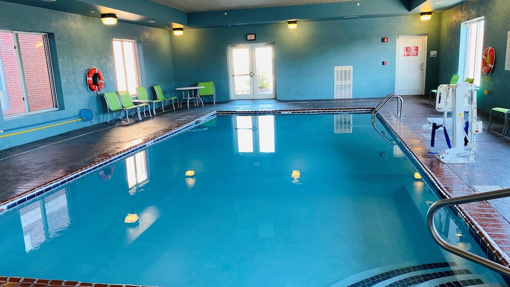 holiday inn express hotel and suites hillview by ihg
