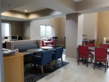 holiday inn express hotel and suites hillview by ihg