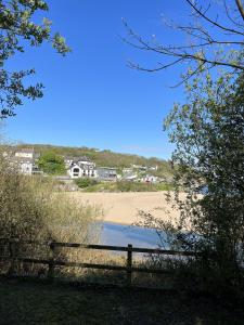 traeth rooms