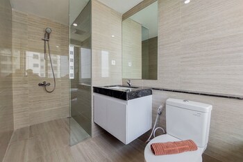 spacious and lavish 3br at hillcrest house apartment