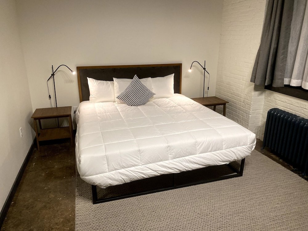 424-Apt. 406,,0 star