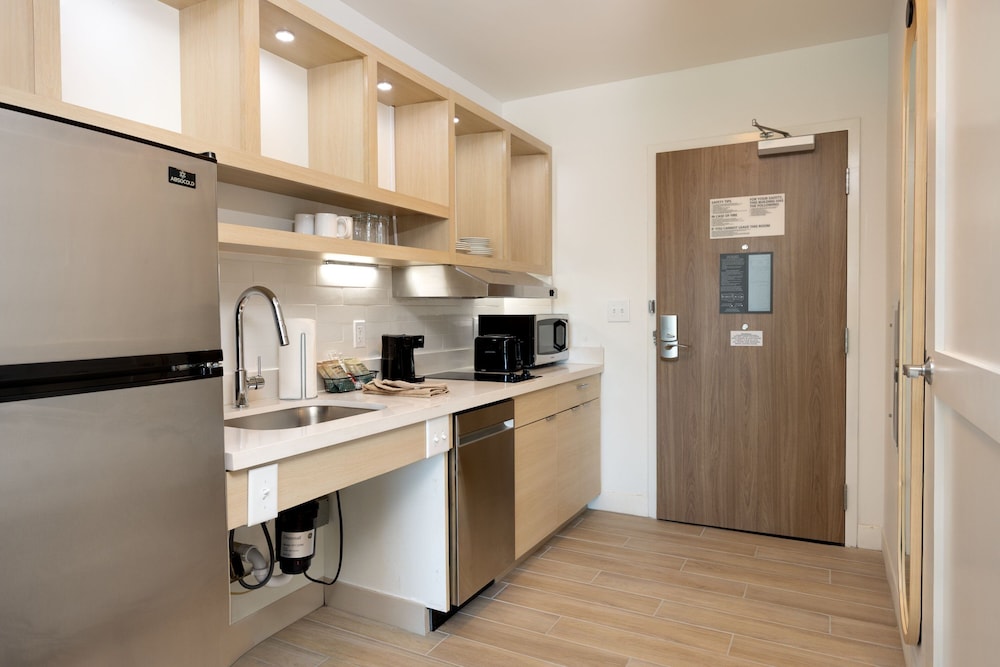towneplace suites by marriott canton riverstone parkway