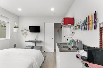 ballards sweet suites