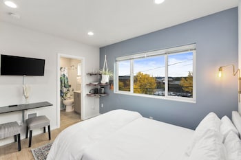 ballards sweet suites