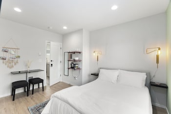 ballards sweet suites