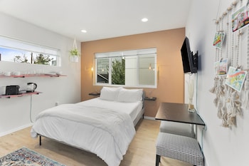 ballards sweet suites