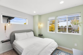 ballards sweet suites