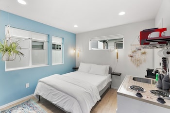 ballards sweet suites