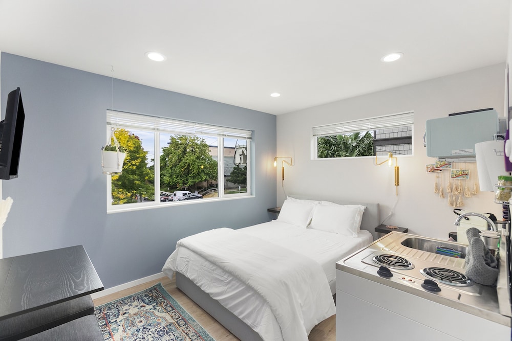 ballards sweet suites