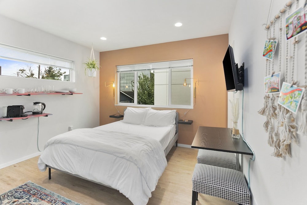 ballards sweet suites