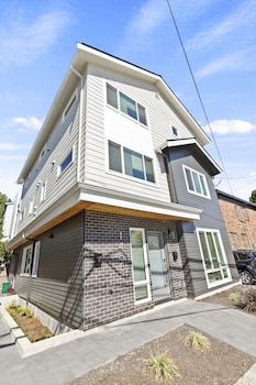 ballards sweet suites