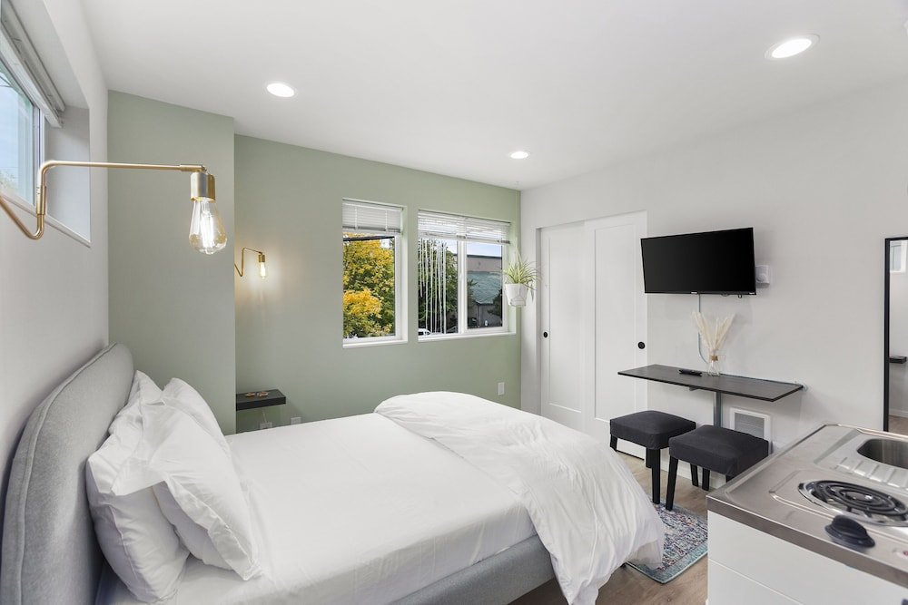 ballards sweet suites