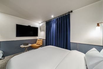 brown dot hotel geomdan