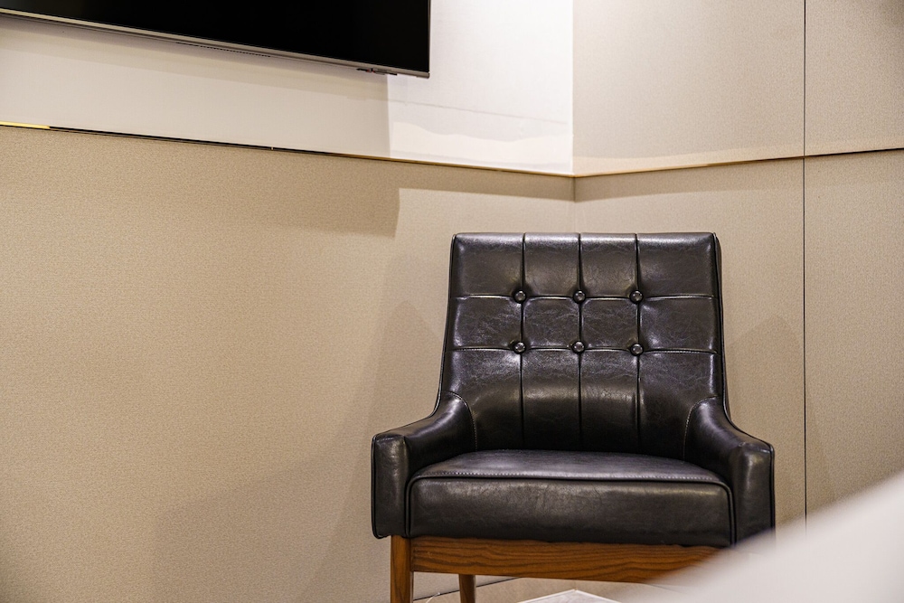 brown dot hotel geomdan