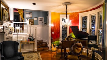 isetta inn boutique hostel