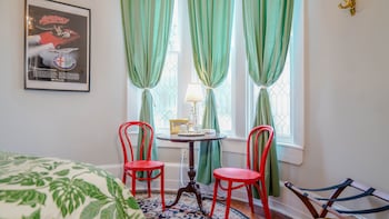 isetta inn boutique hostel