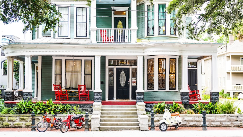 isetta inn boutique hostel