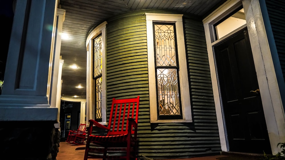 isetta inn boutique hostel