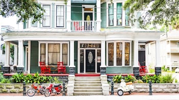 isetta inn boutique hostel