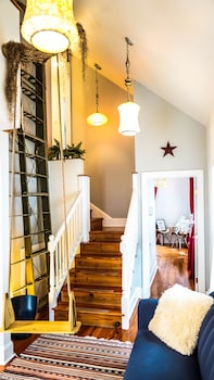 isetta inn boutique hostel