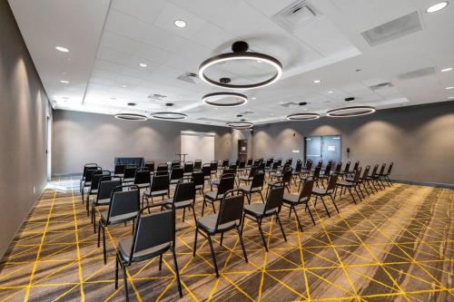 holiday inn chicago tinley park an ihg hotel