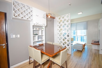 c suites at mactan newtown