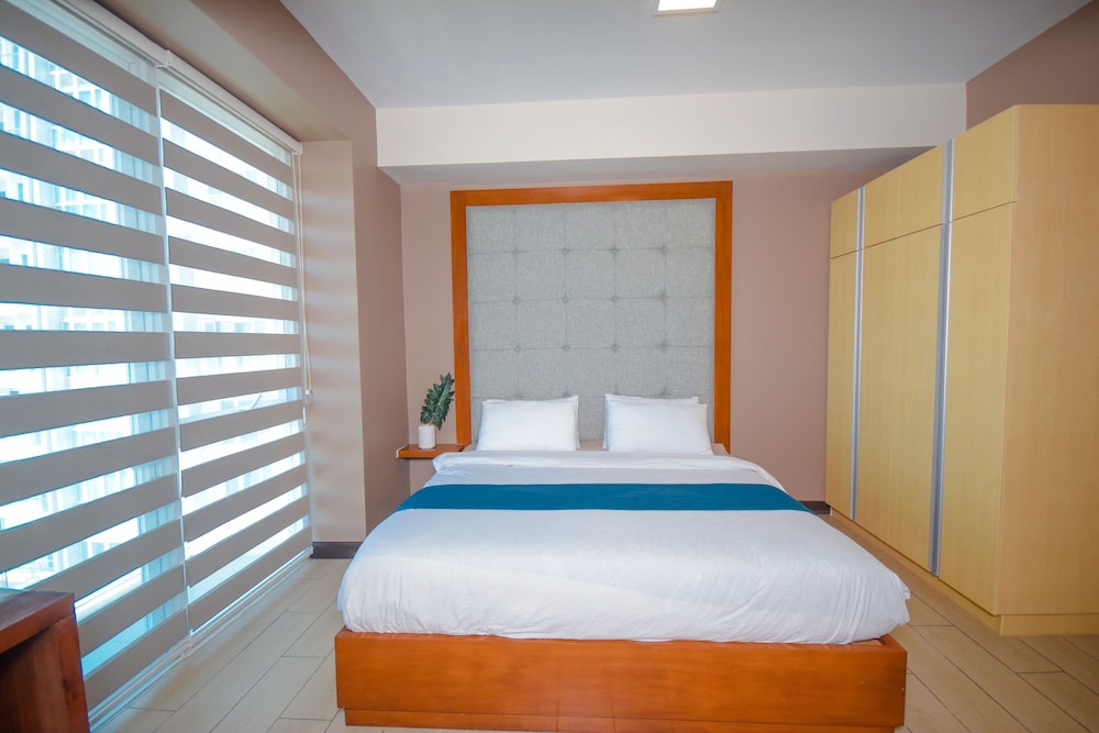 c suites at mactan newtown