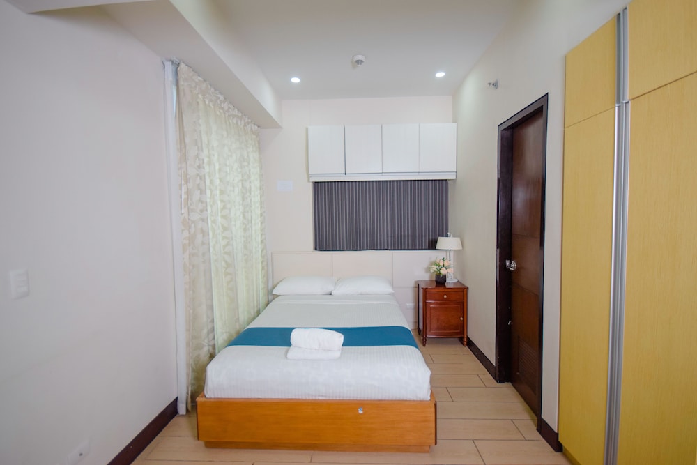 c suites at mactan newtown