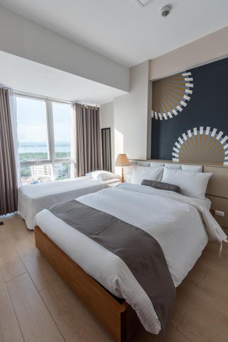 c suites at mactan newtown