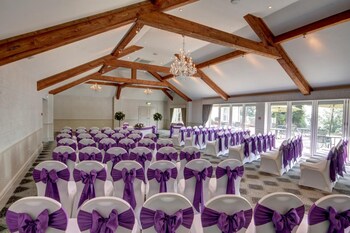 The Coed-Y-Mwstwr Hotel,Cardiff>>Bridgend,4 star