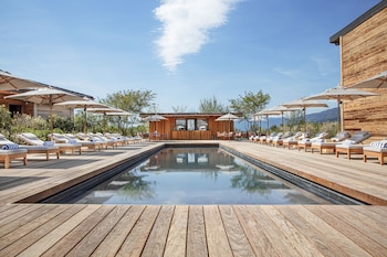 Jiva Hill Park Hotel Golf & Spa,,5 star
