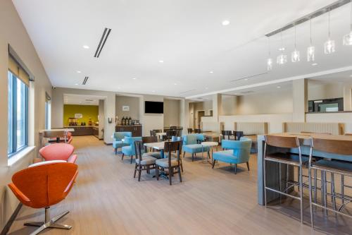 mainstay suites north central york
