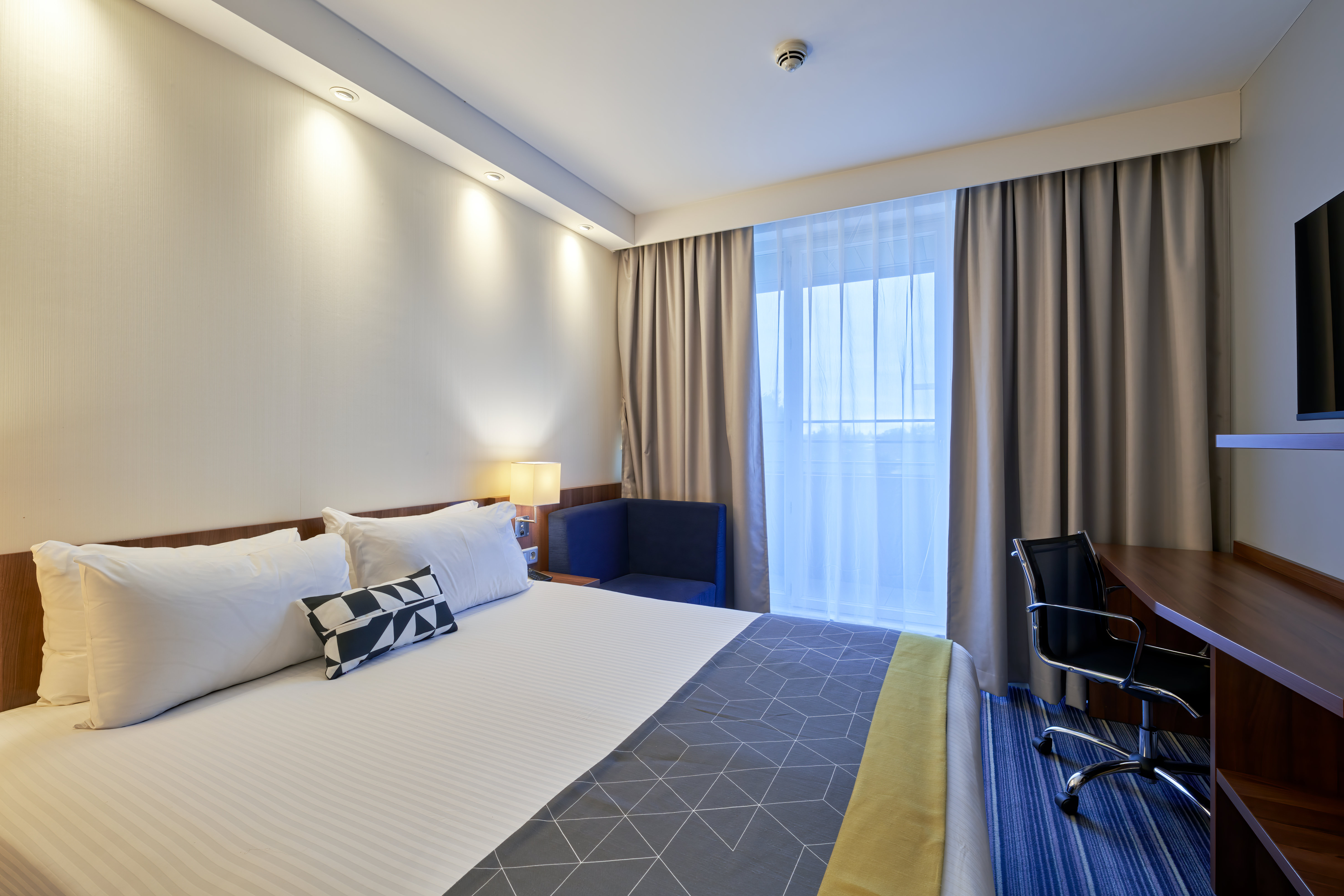 holiday inn express strasbourg centre by ihg
