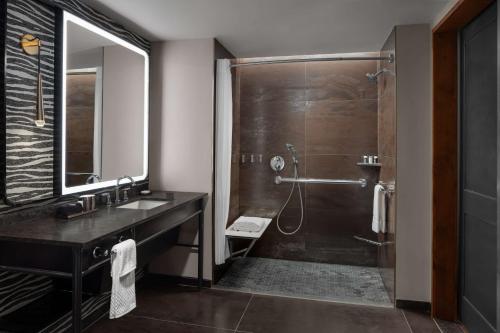 hotel fraye nashville curio collection by hilton