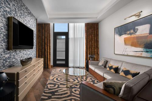 hotel fraye nashville curio collection by hilton