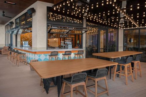 hotel fraye nashville curio collection by hilton