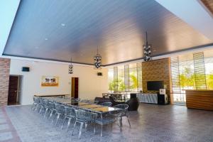 armandos garden resort and resto