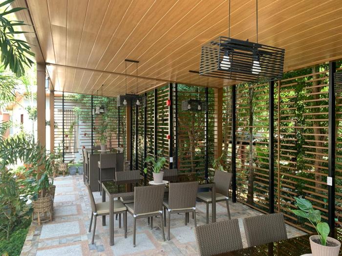 armandos garden resort and resto
