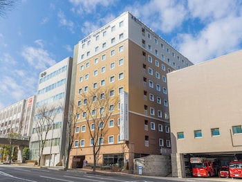 toyoko inn yokohama shiei chikatetsu center minami eki