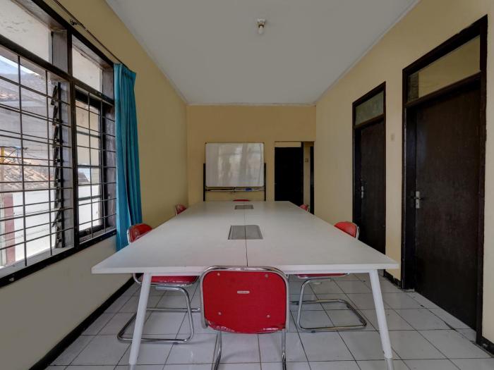 spot on 91116 pelangi residence syariah