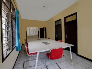 spot on 91116 pelangi residence syariah